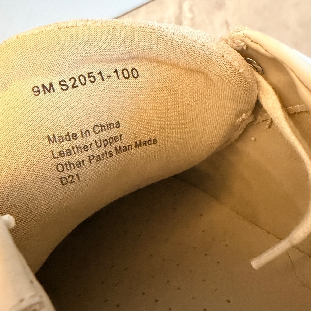 SoftWalk Leather Lace-Up Sneakers | Size 9 - Picture 6 of 6